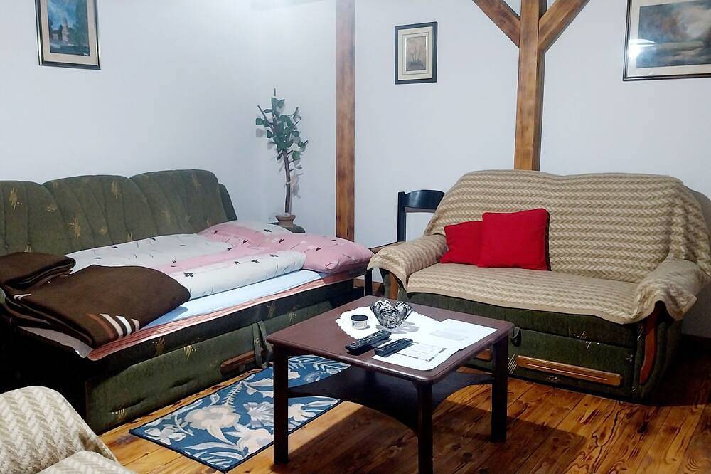 Fabulous 2-bedroom cottage in Staro Petrovo Selo in Brod-Posavina