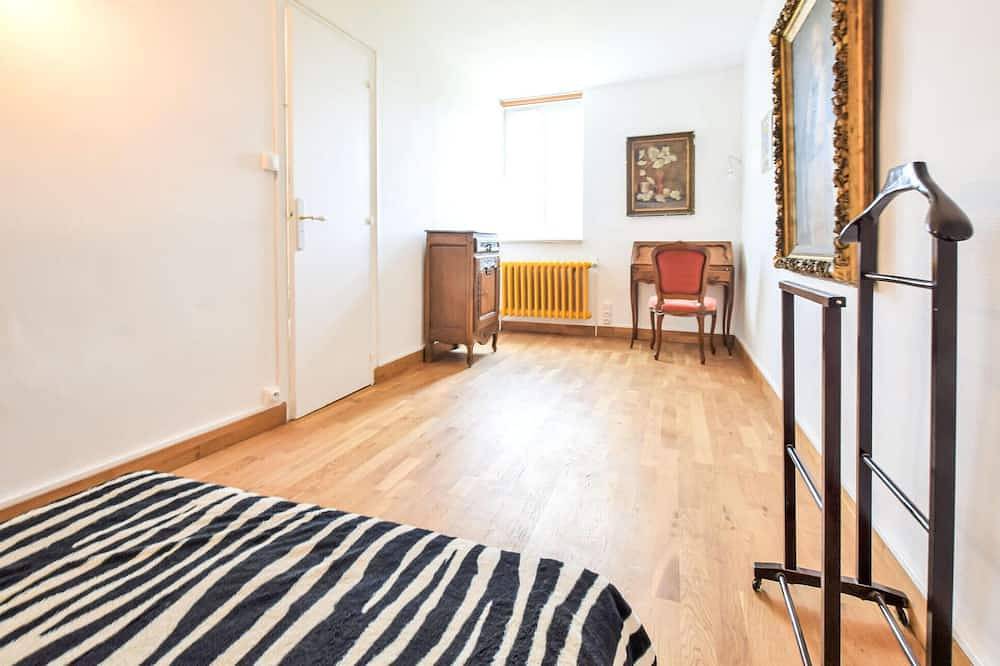 2 bedroom nice home in Le Mesnil-Esnard in Le Mesnil-Esnard, Région de Rouen