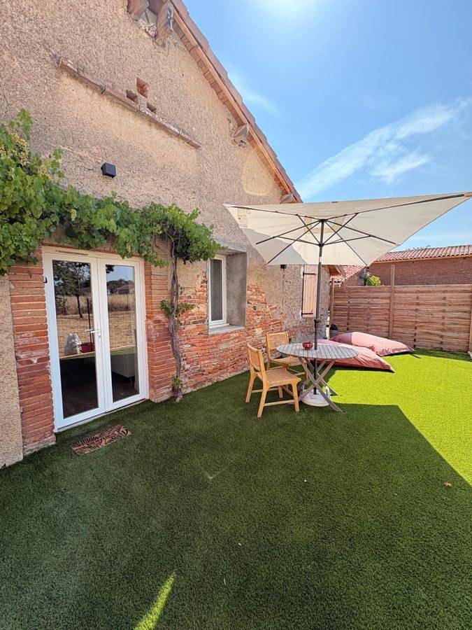 Location de vacances pour 2 personnes, avec Terrasse à Lagrave