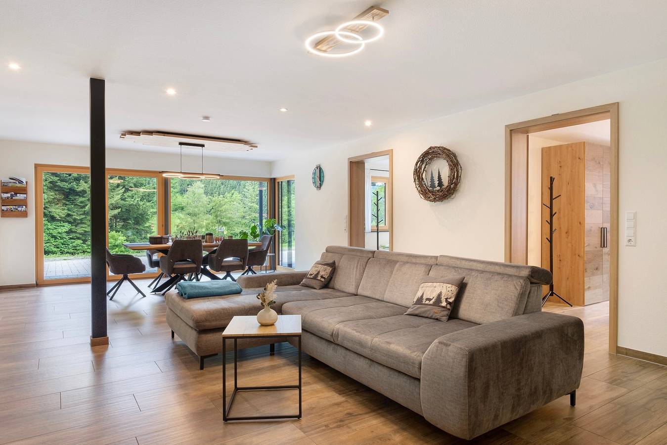 Appartement entier, Appartement 'Waldblick Mühlenbach' avec vue sur la montagne, terrasse privée et Wi-Fi in Mühlenbach, Forêt-Noire centrale