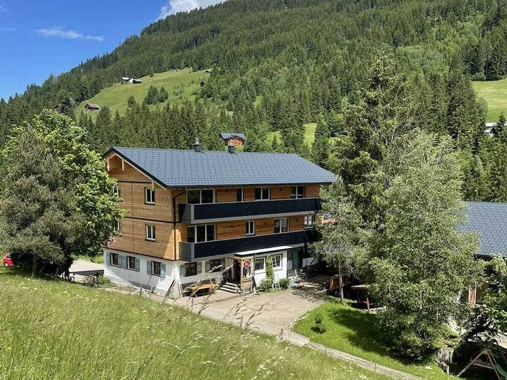 Ferienhaus für 8 Personen, mit Balkon im Kleinwalsertal
