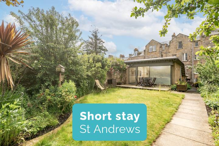Villa for 4 people, with Terrace and Garden in St Andrews