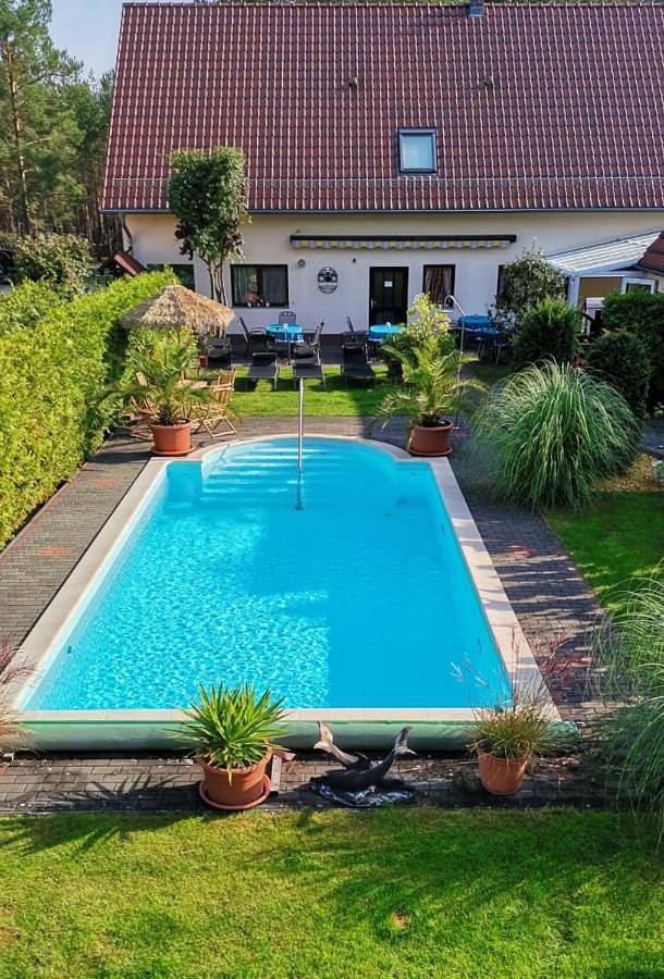 BnB für 2 Personen, mit Terrasse und Garten sowie Pool in Lübben