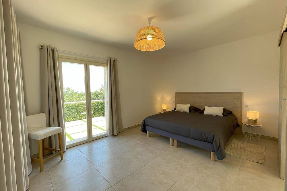 New country house with for 8 people 5 min from the Village in Saint-Cézaire-sur-Siagne, Cannes region