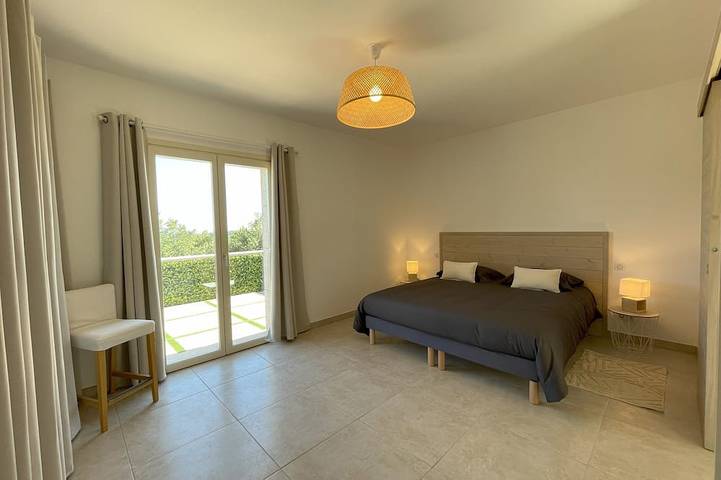New country house with for 8 people 5 min from the Village in Saint-Cézaire-sur-Siagne, Costa mediterránea (Francia)
