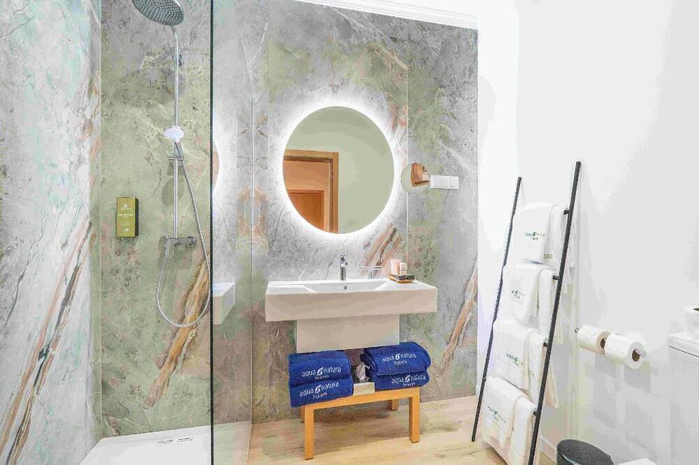 Sophisticated Studio w/ Balcony near Ocean – Perfect for Peaceful Relaxation in Porto Moniz, Madeira