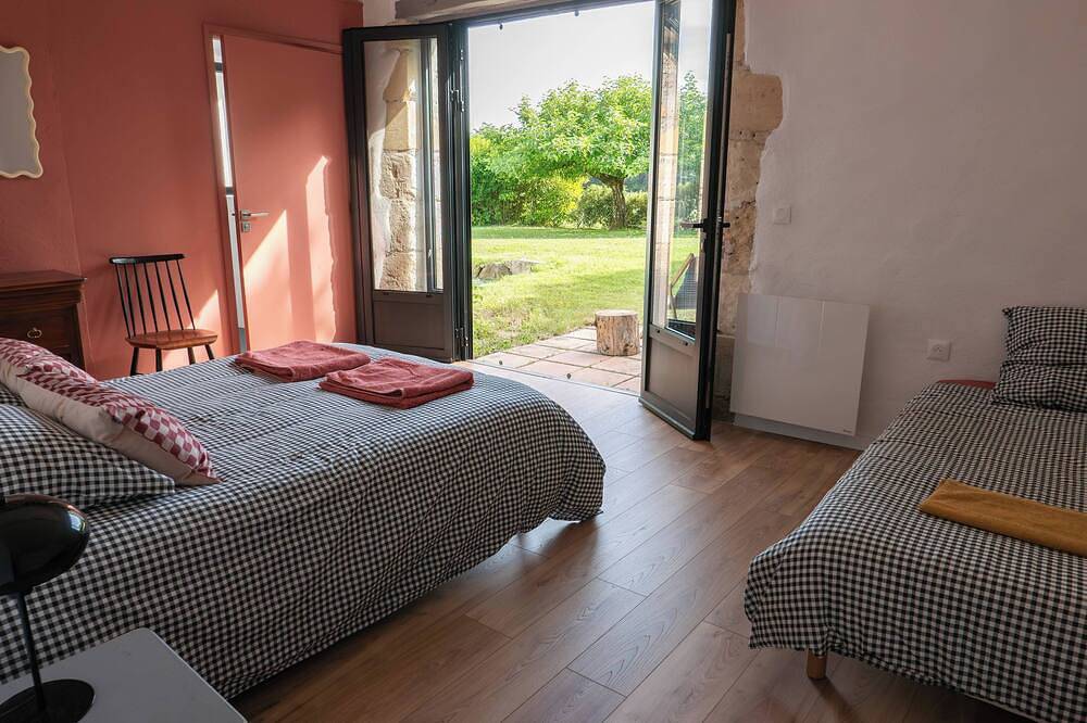 Le petit Santafé in Port-Sainte-Foy-et-Ponchapt, Périgord Pourpre