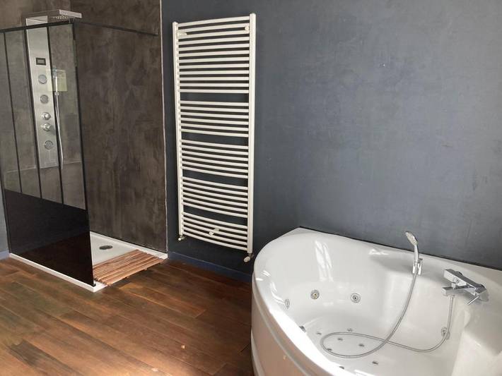 Location de vacances pour 7 personnes, avec jacuzzi et balcon, adapté aux familles à Sainte-Foy-la-Grande - 2