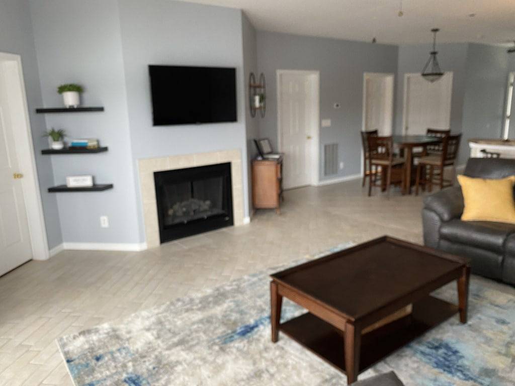 Ganze Wohnung, Relaxing Lakefront Condo - Great Location in Lake Ozark, Lake of the Ozarks