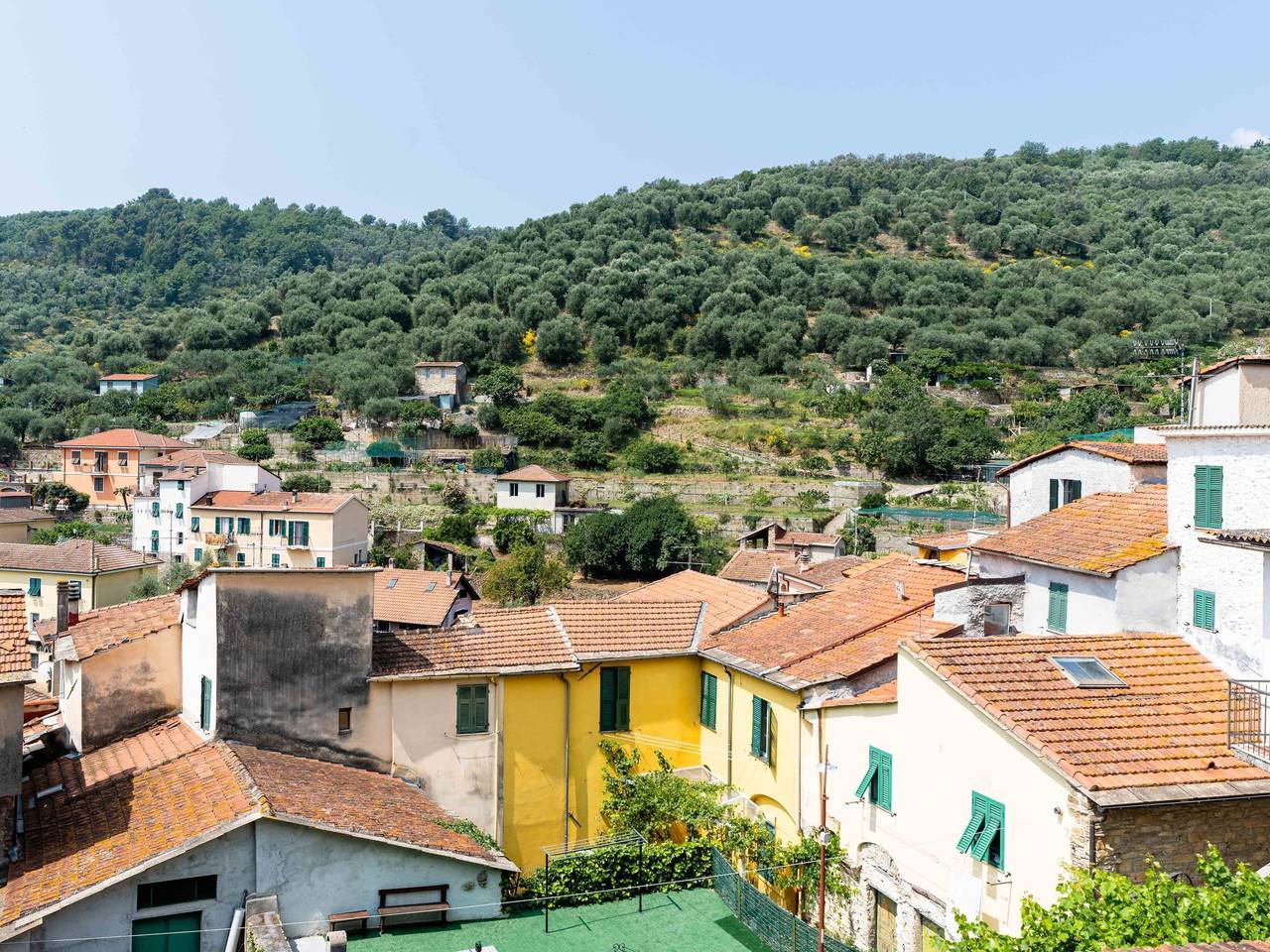 Kleiner Berg in Montegrazie, Imperia