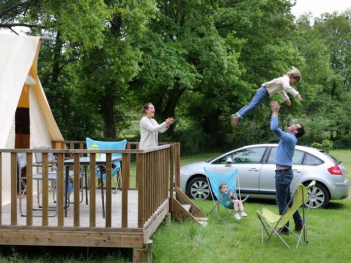 Camping Le Nid du Parc - Ungewöhnlich 4 personen - (ohne Sanitäranlagen) in Parc des Oiseaux (Villars-les-Dombes), Villars-les-Dombes