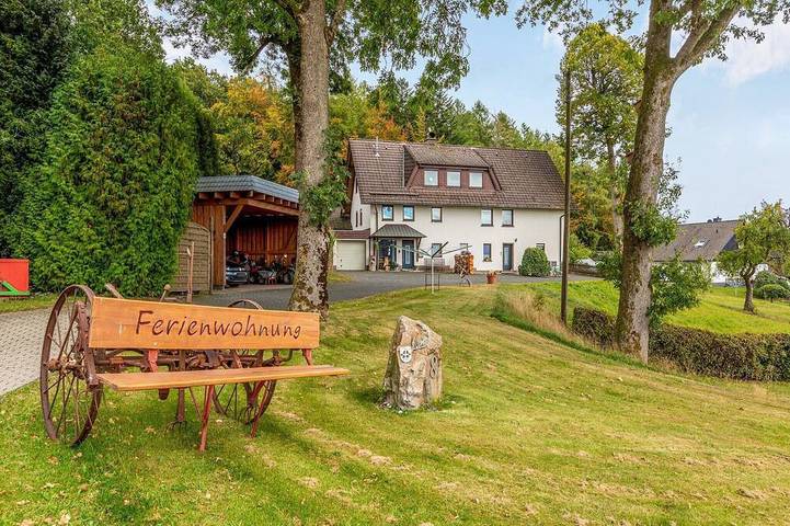 Ferienhaus für 4 Personen, mit Terrasse und Balkon/Terrasse, mit Haustier - 1