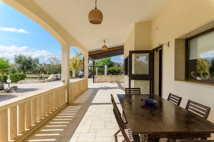 Villa Alexander con piscina in San Vito dei Normanni, Salento