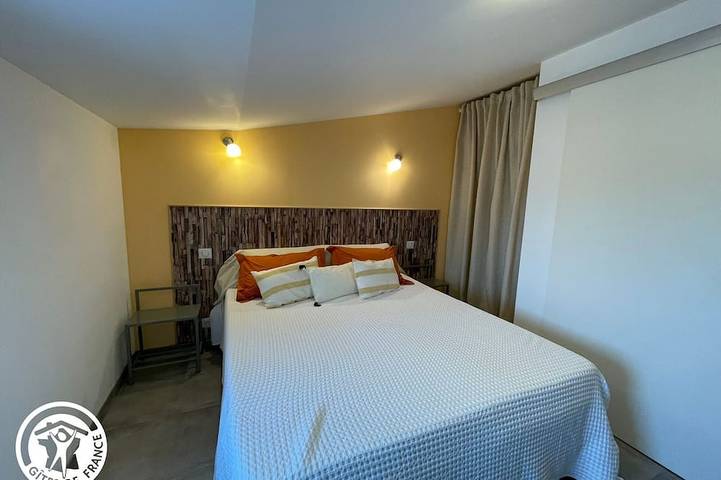 Gîte pour 10 personnes, avec jardin à Le Bernard - 3