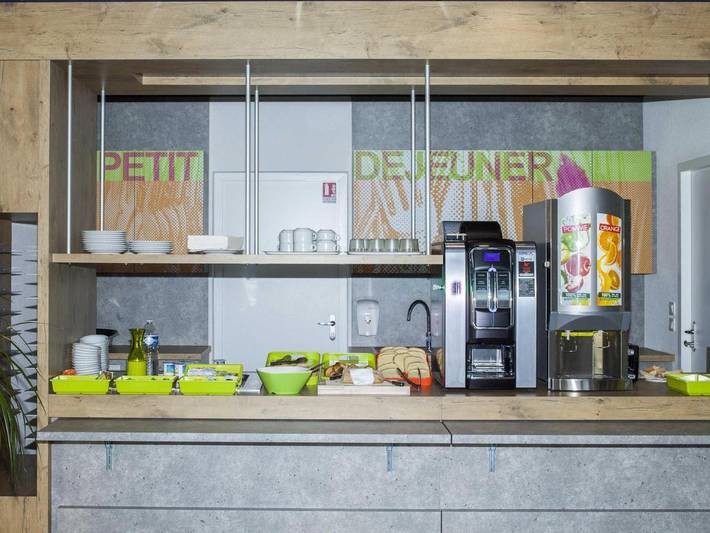 Hôtel pour 2 personnes, avec terrasse, animaux acceptés à Lormont - 2