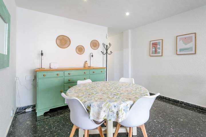 Apartamento entero, Apartamento 'Mar 4 en Santa Pola' con vistas al mar, terraza privada y Wi-Fi in Santiago Bernabeu, Santa Pola
