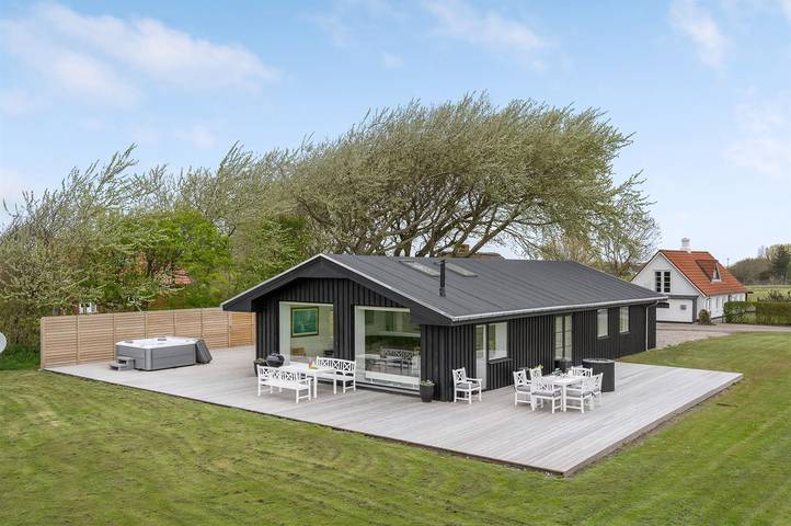 Vakantiehuis voor 10 personen, met whirlpool en terras aan de Westkust Denemarken