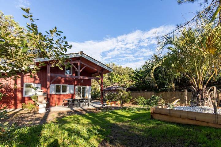 Location de vacances pour 8 personnes, avec Jardin dans Hourtin Plage