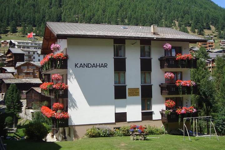 Gîte pour 2 personnes, avec balcon, adapté aux familles à Saas-Fee - 2
