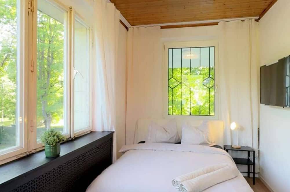 Room for 2 in a Comfy Villa w/ Garden near Danube in Floridsdorf, Wien