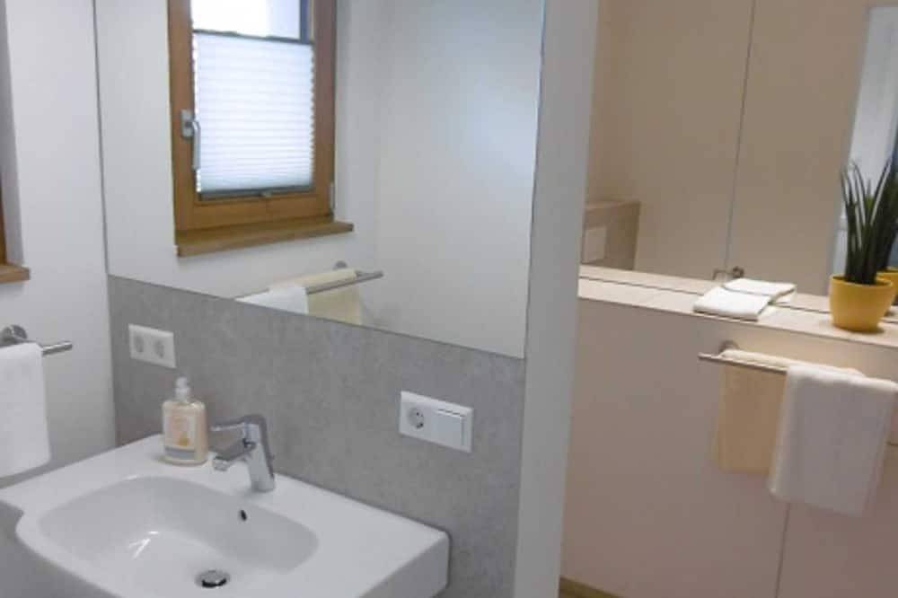 Ganze Wohnung, Wohnung 4 - Gästehaus Andrea Herzig in Oberrimsingen, Breisach am Rhein