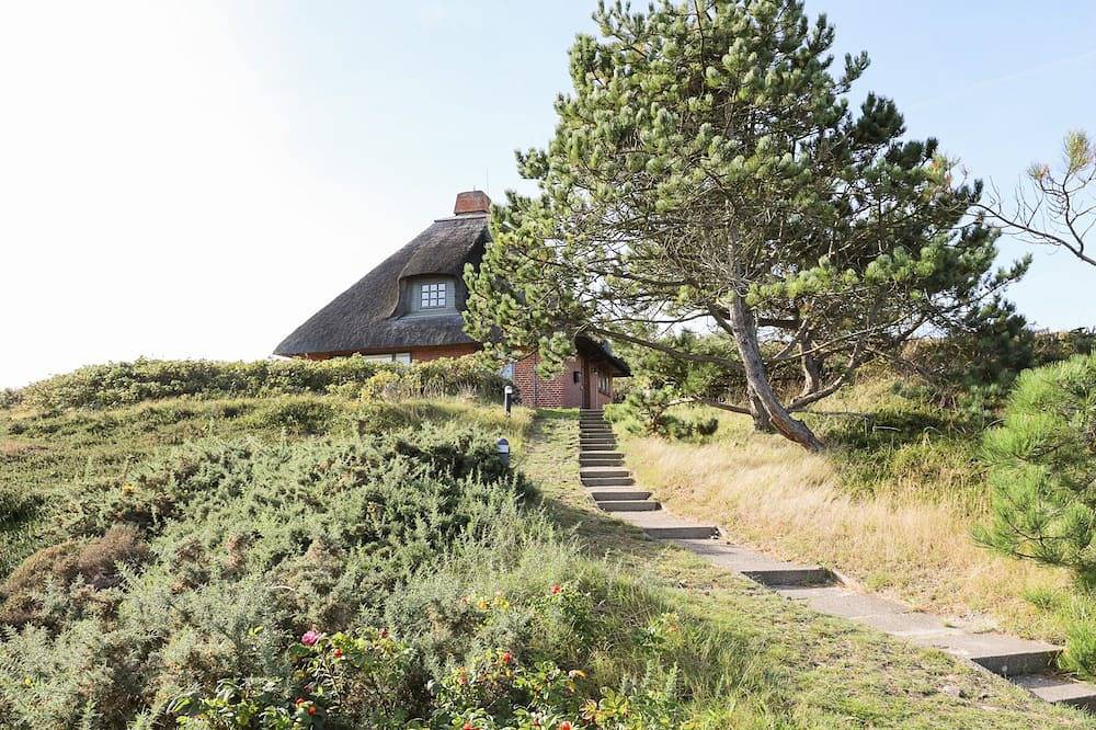 Ruhiges Ferienhaus mit atemberaubenden Blick in Strandnähe. in Hörnum, Sylt