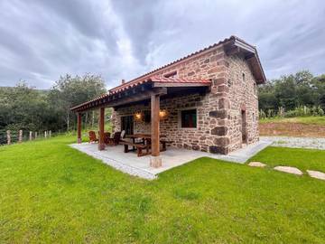 Casa rural para 5 personas, con terraza en Valle del Miera