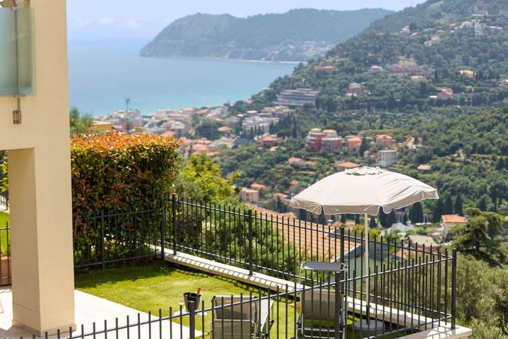 Gîte pour 4 personnes, avec piscine et jardin à Alassio - 3