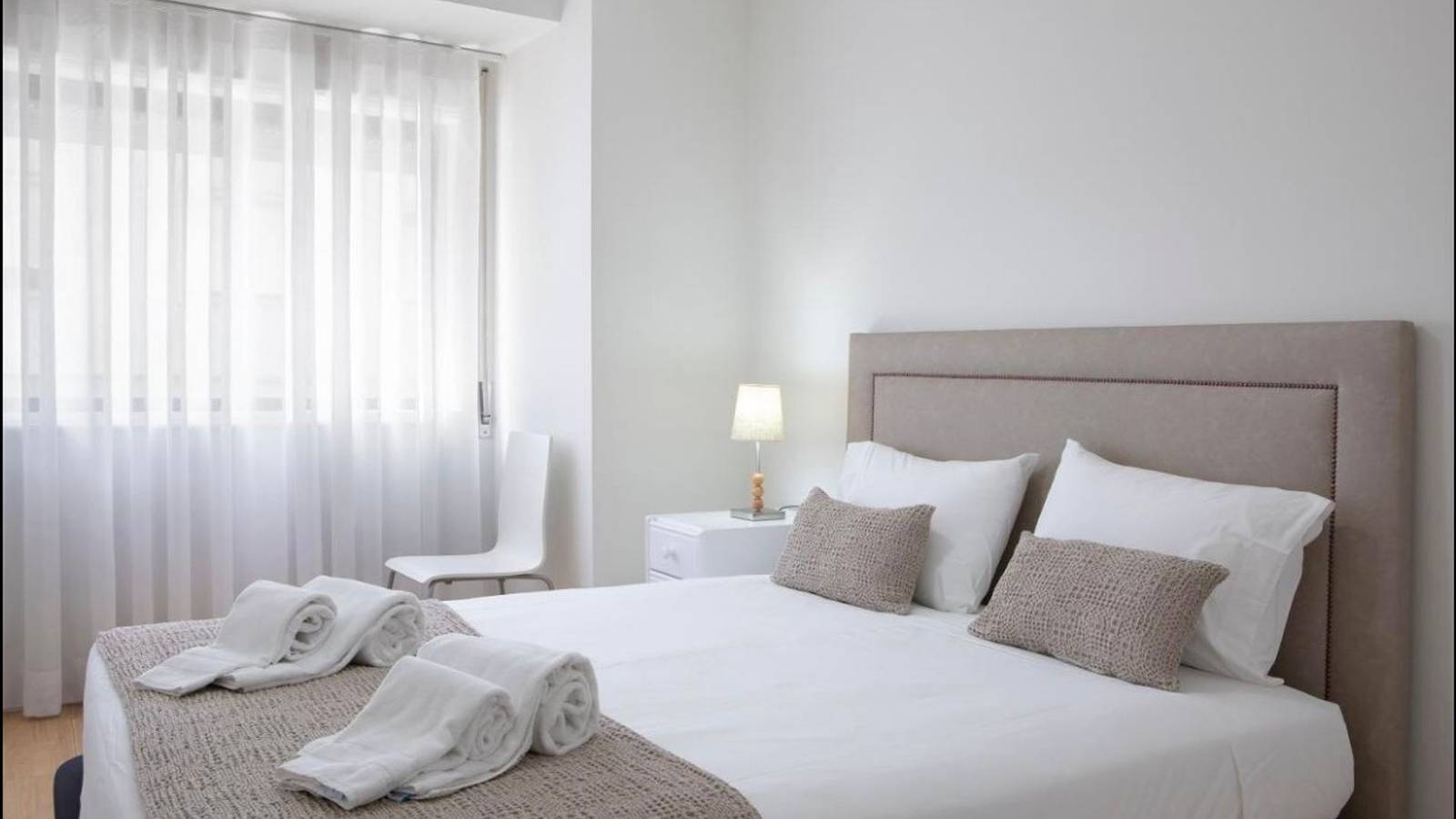 Ganze Wohnung, Ferienwohnung für 5 Personen mit Balkon in Porto, Porto Distrikt