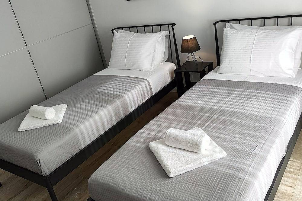 Geheel appartement, Familiar, Spacious, Near city center 5 - 8 min walk in Nauplion, Argolis