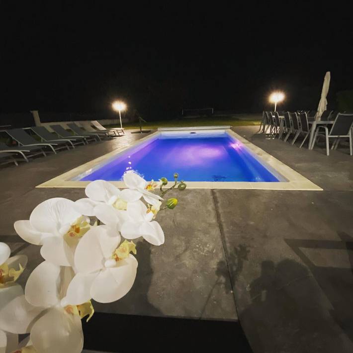Location de vacances pour 18 personnes, avec Balcon et Jardin à Cendrecourt