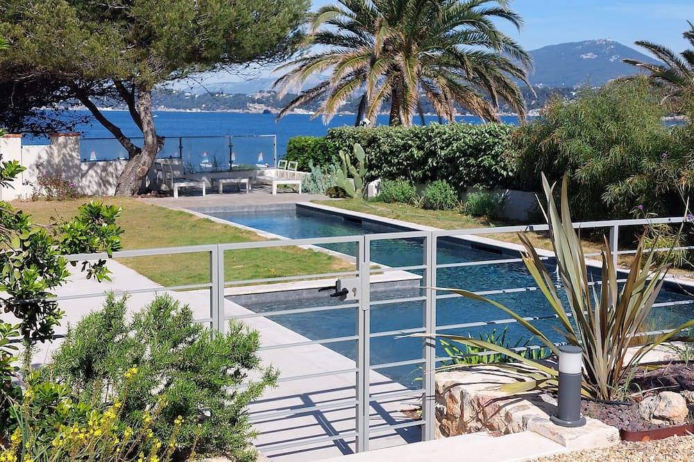 Villa d'exception accès mer du jardin & piscine in Le Pradet, Côte méditerranéenne (France)