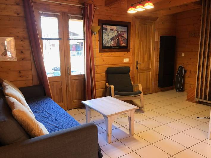 Gîte pour 6 personnes, avec terrasse et piscine à Bias - 2