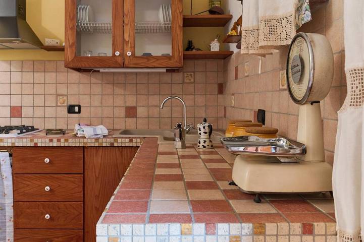 Appartamento per 2 persone, con panorama e giardino in Suvereto