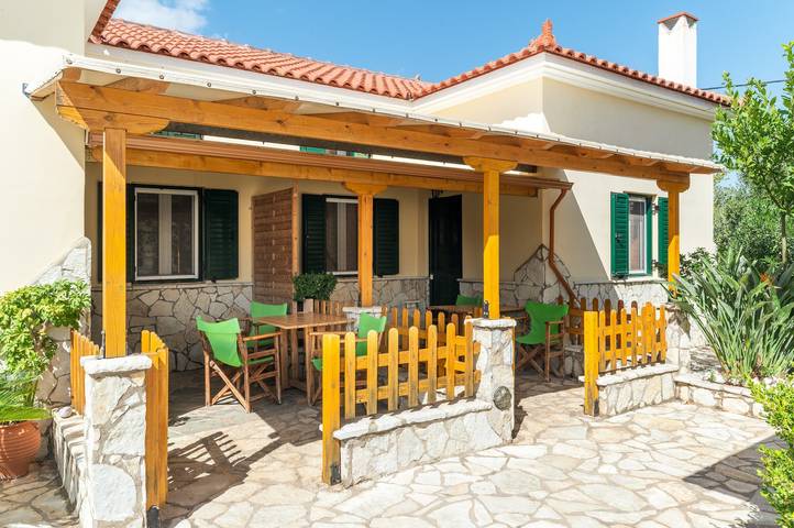 Ferienhaus für 6 Personen, mit Garten und Balkon, mit Haustier