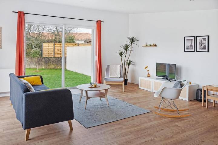 Location de vacances pour 8 personnes, avec jardin à Saint-Sébastien-sur-Loire - 3