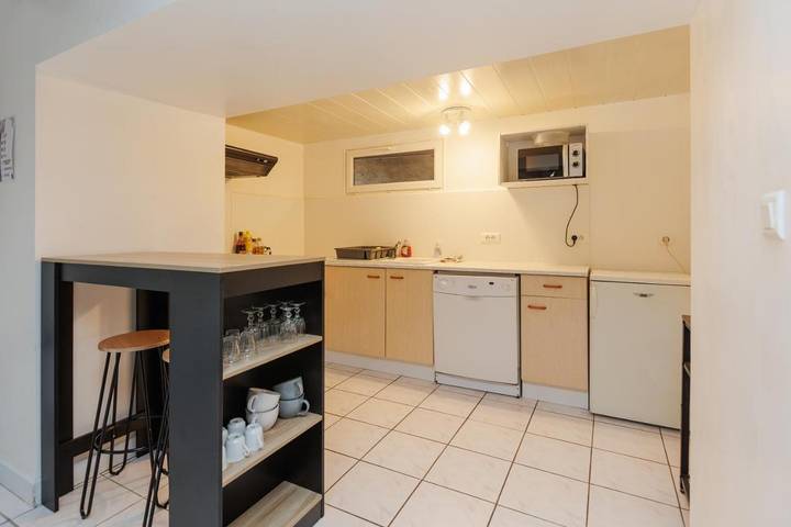 Gîte pour 3 personnes, avec jardin et terrasse à Lhommaizé - 3