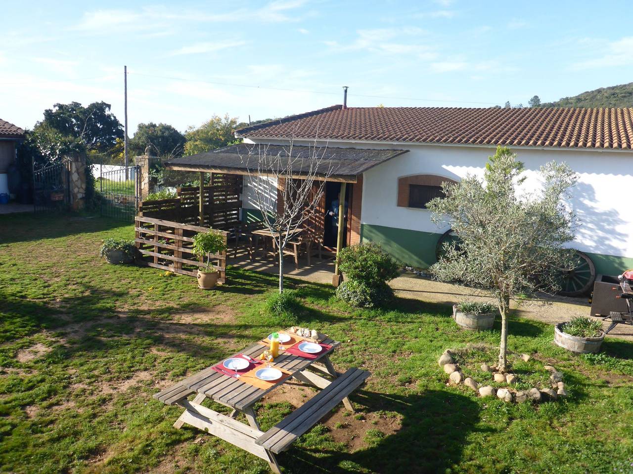 Apartamento entero, Finca "El Chorrillo" mit gemeinschaftlichem Pool in Alcuéscar, Provincia de Cáceres