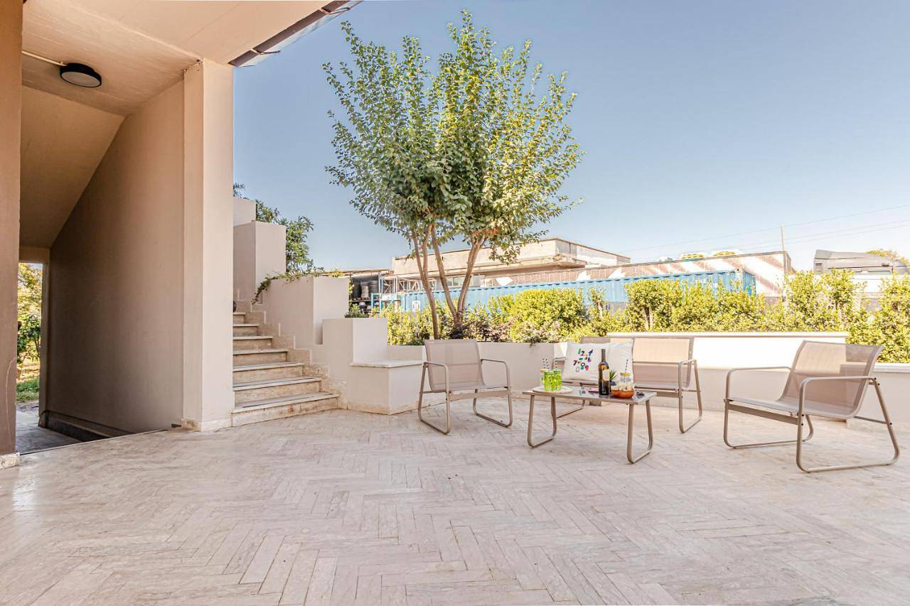 Numberz Rooms And Apartments in Latina, Agro Pontino