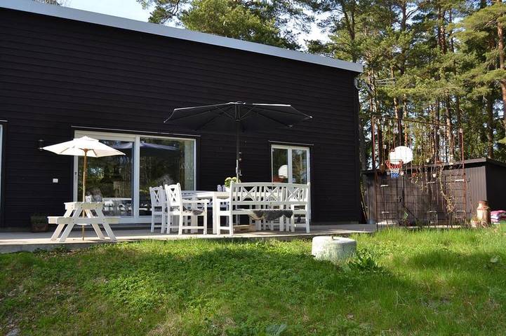 Villa für 5 Personen, mit Garten und Terrasse - 1