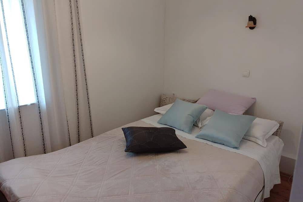 Holiday Home Vucina - Two Bedroom Holiday Home in Jablanac, Naturpark Velebit