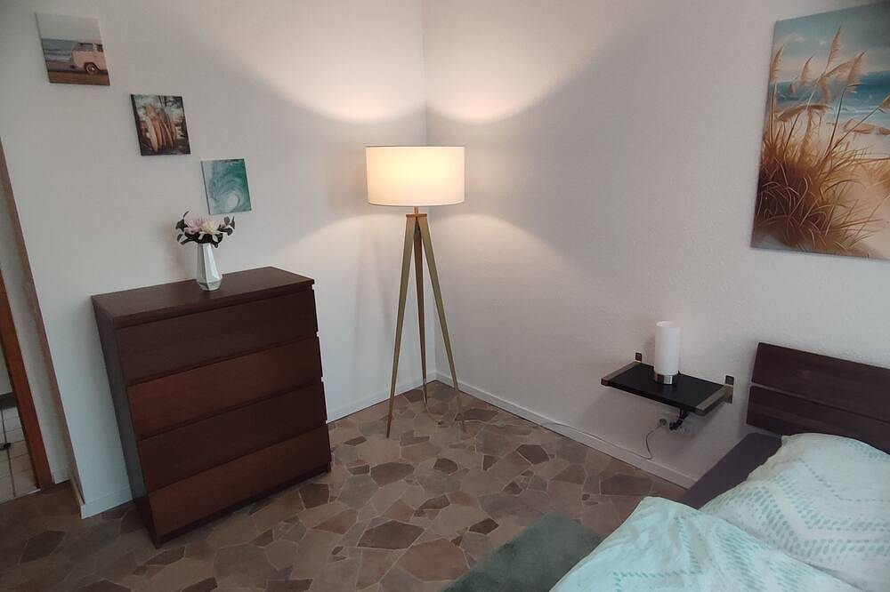 Entire apartment, Quiet, cozy 52 sqm apartment |Park|City|A 57| in Krefeld, Lower Rhine