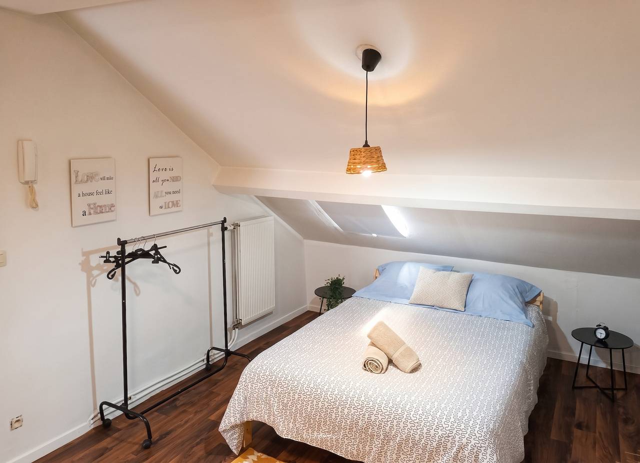 Ganzes Studio, Charmantes Studio in Saint-Nicolas 35 m² mit Flair in Sint-Niklaas, Ostflandern