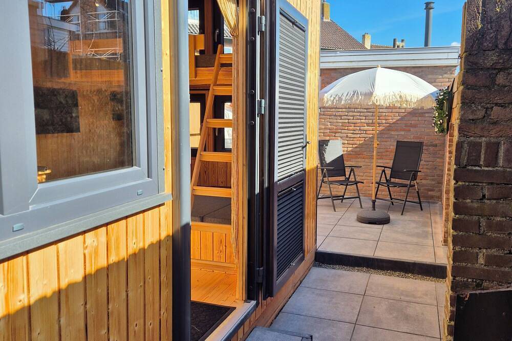 Woody tinyhouse, nabij het strand en de zee! in Wijk aan Zee, Nederlandse Noordzeekust