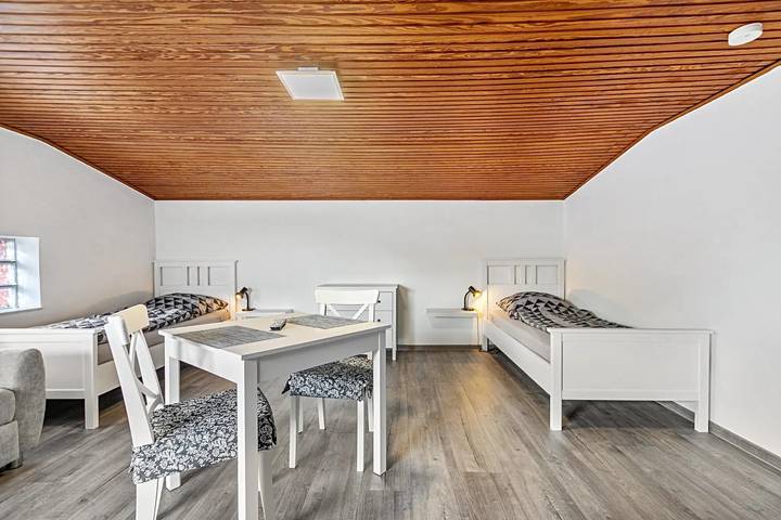 Entire apartment, Apartment 'Small Holiday  3 Monteurs' with Shared Garden and Wi-Fi in Weddingstedt, Heide and surroundings