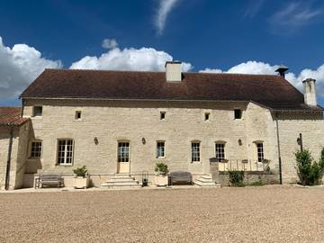 Cottage pour 8 personnes, avec vue et jardin à Marigny-Brizay