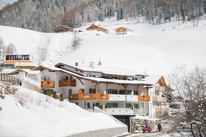 Hel lejlighed, Apartment "Alpenblick Nr 9" with Shared Garden & Wi-Fi in Rein in Taufers, Sand in Taufers