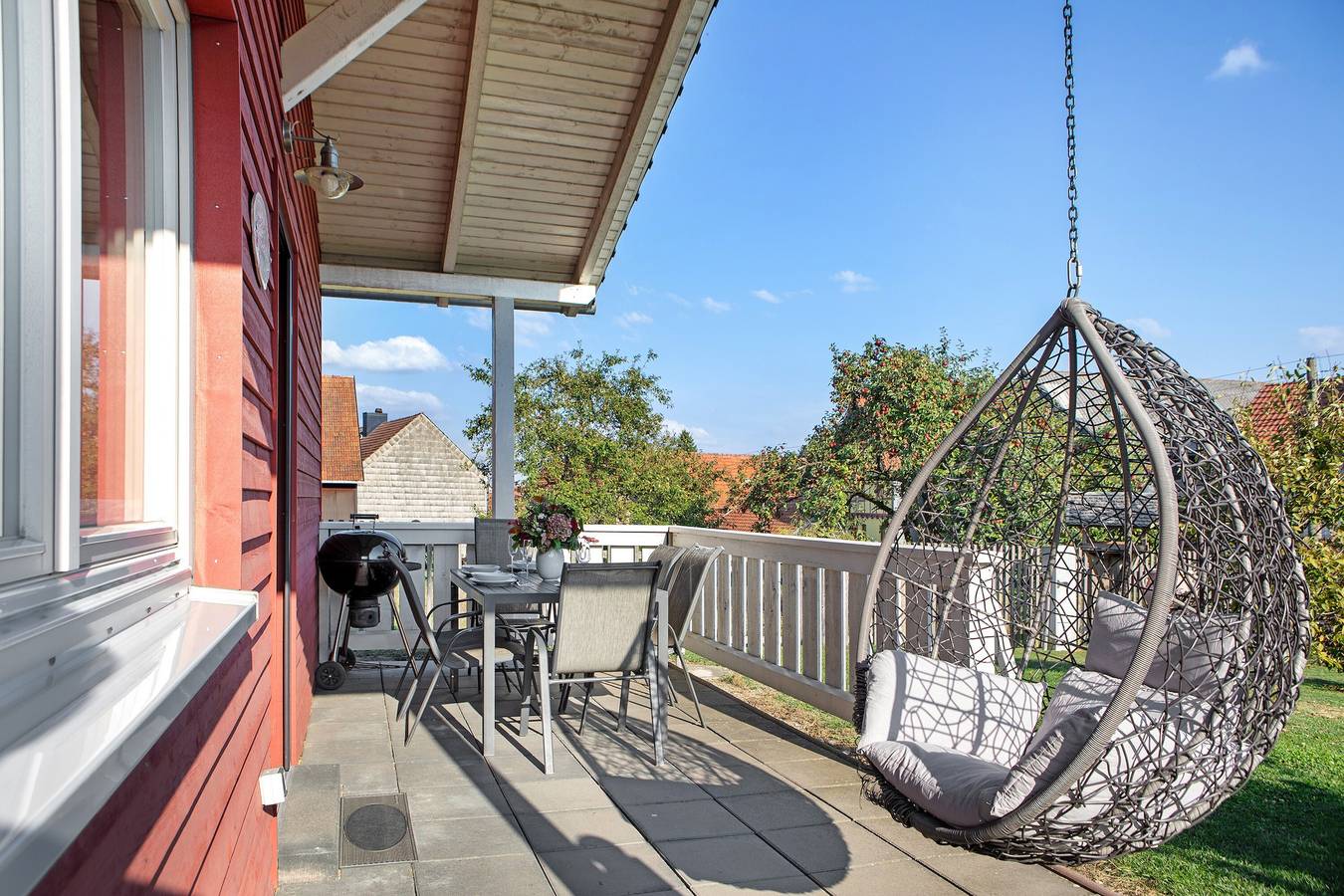 Ferienhaus 'Ferienhaus Rot' mit privater Terrasse, privatem Garten und Wi-Fi in Hörselberg-Hainich, Hainich
