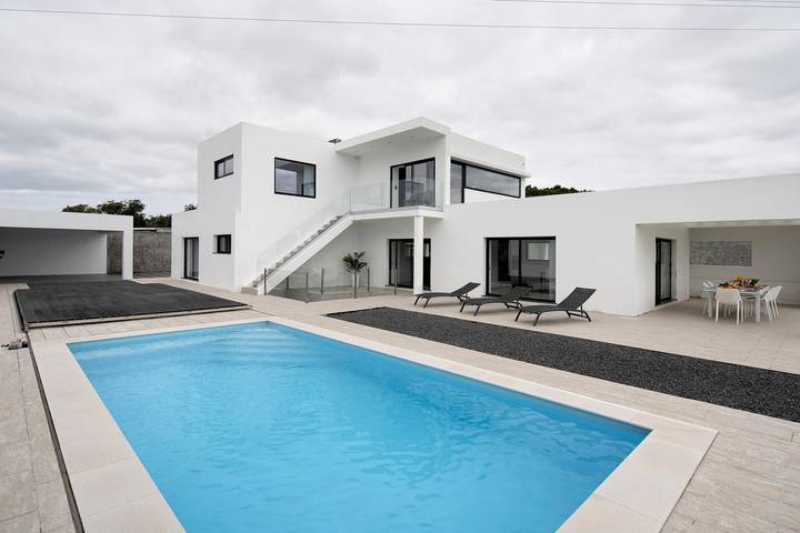 Apartahotel para 2 personas, con jardín además de jacuzzi y balcón en Portugal