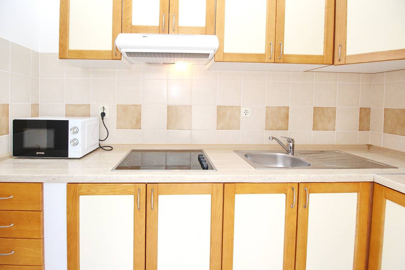 Ganze Wohnung, Apartment Limun 1 - mit Terrasse, 350 m vom Strand entfernt in Baska, Krk
